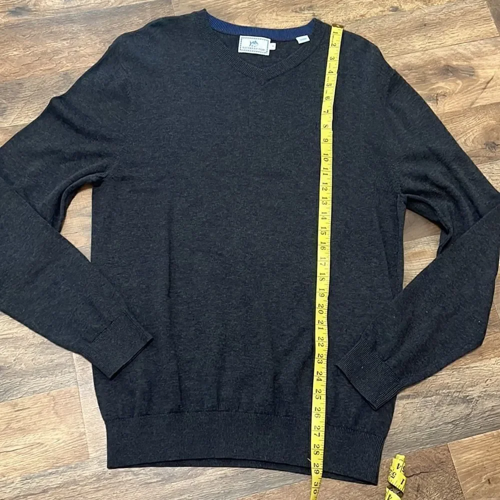Southern Tide v neck sweater size medium